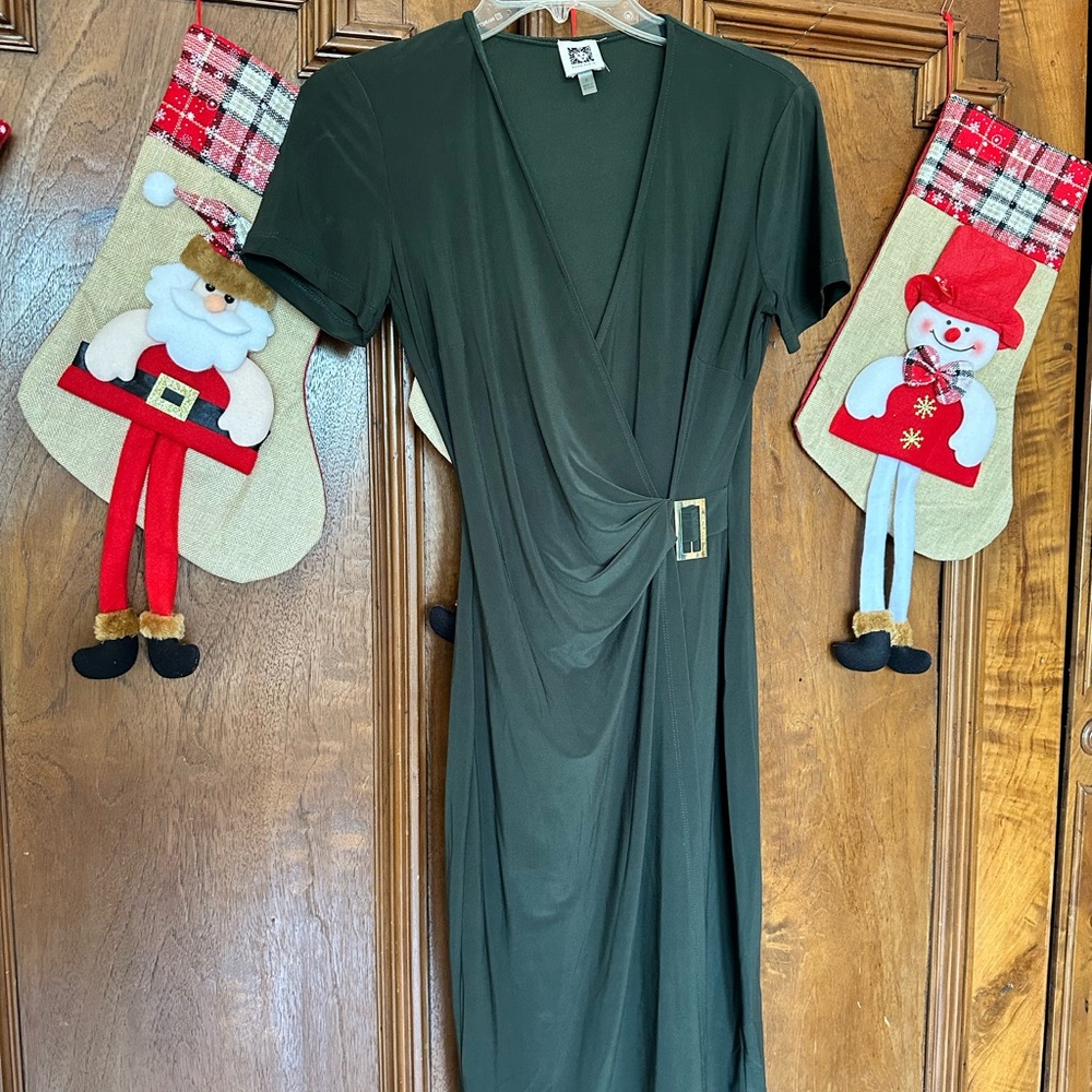 Anne Klein Dark Green Midi Dress